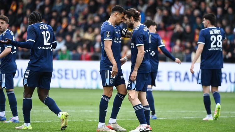 FOOTBALL : LE PARIS FC PROMU EN LIGUE 1 CE VENDREDI SI…
