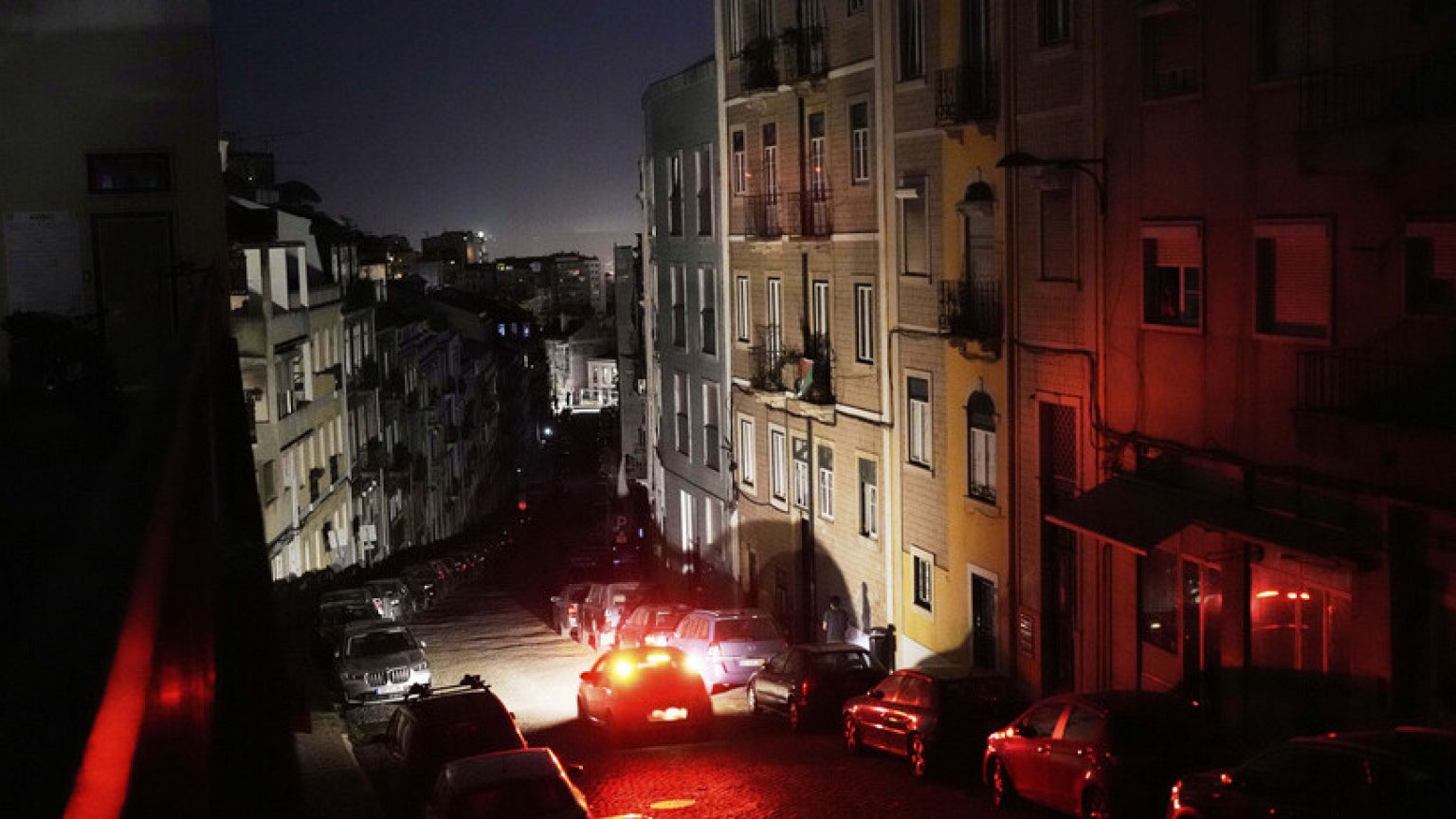Panne de courant en Espagne et au Portugal : des pistes avancées pour expliquer la coupure