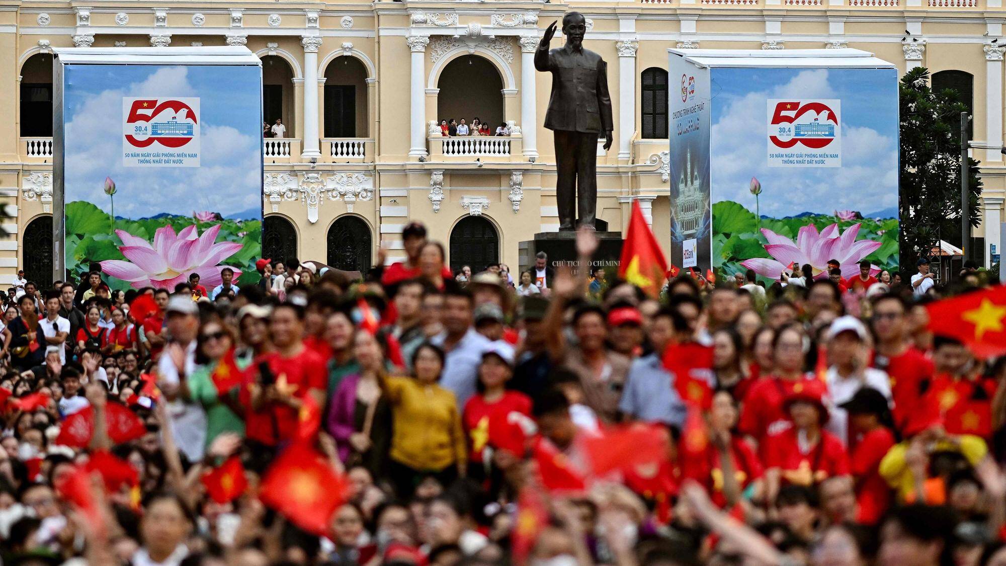Vietnam :  50 ans après, la fierté toujours intacte des soldats qui sont entrés dans le palais de Saïgon