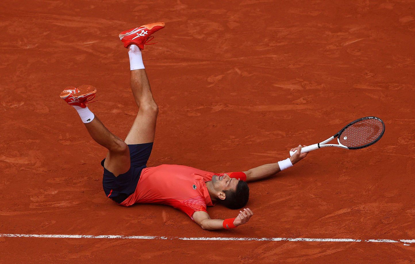 Roland-Garros : « Il n'était pas dans le calcul », comment Djokovic s'est construit une image du pote sympa à Paris