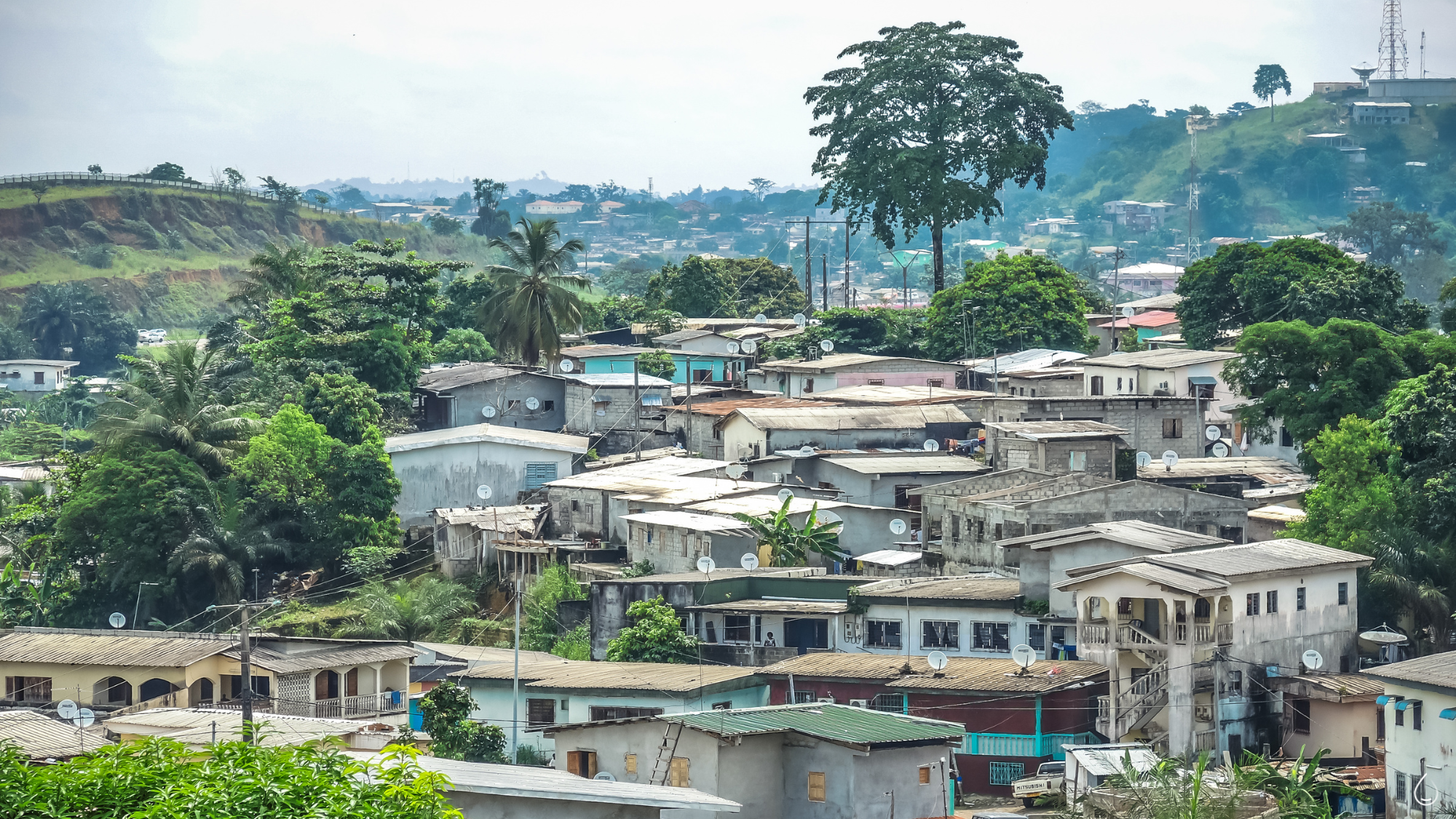 Gabon : SUEZ et la Société d’Energie et d’Eau du Gabon (SEEG) signent un contrat 