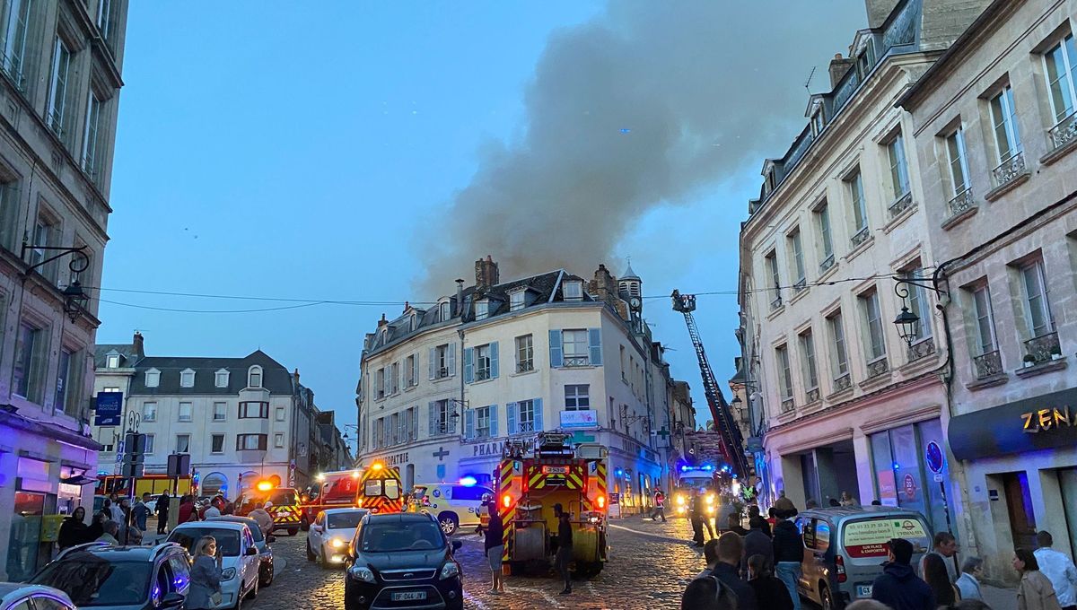 Incendie à Laon : les deux pompiers disparus sous les décombres d'un immeuble retrouvés morts