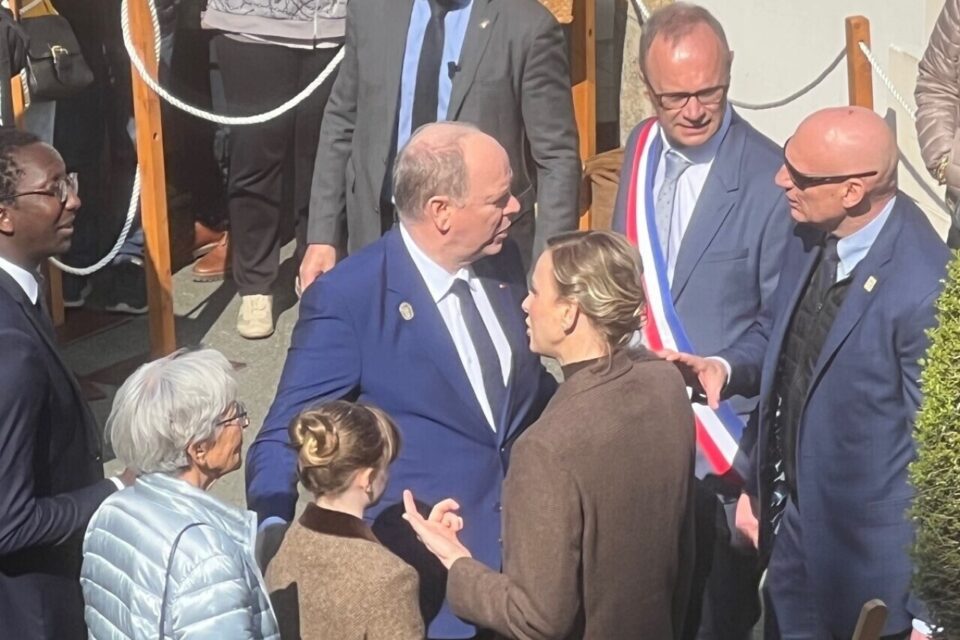 Visite d’Albert de Monaco en Côtes-d’Armor : la foule autour du prince et sa famille