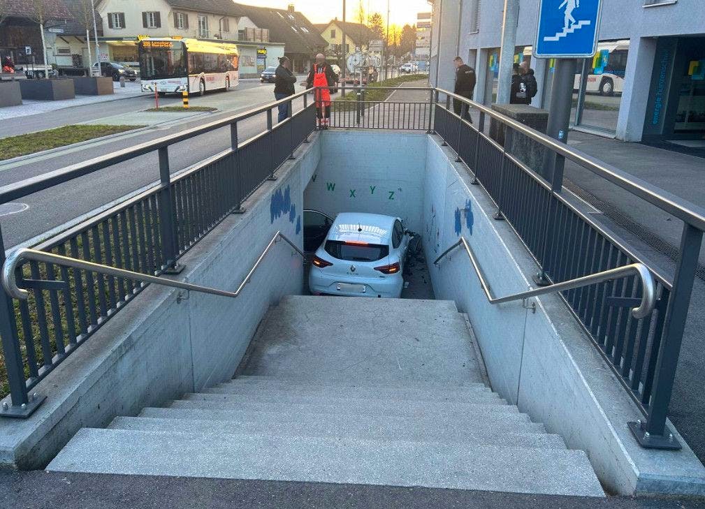 La conductrice peine à expliquer comment elle s'est retrouvée là