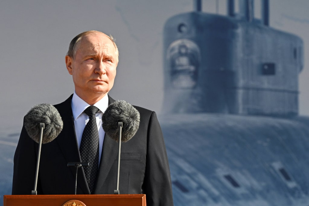 Russie : Vladimir Poutine dévoile le « Kniaz Pojarski », un sous-marin nucléaire nouvelle génération