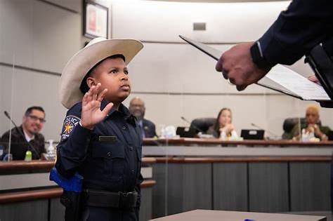 Donald Trump nomme un enfant de 13 ans atteint d’un cancer du cerveau agent des services secret