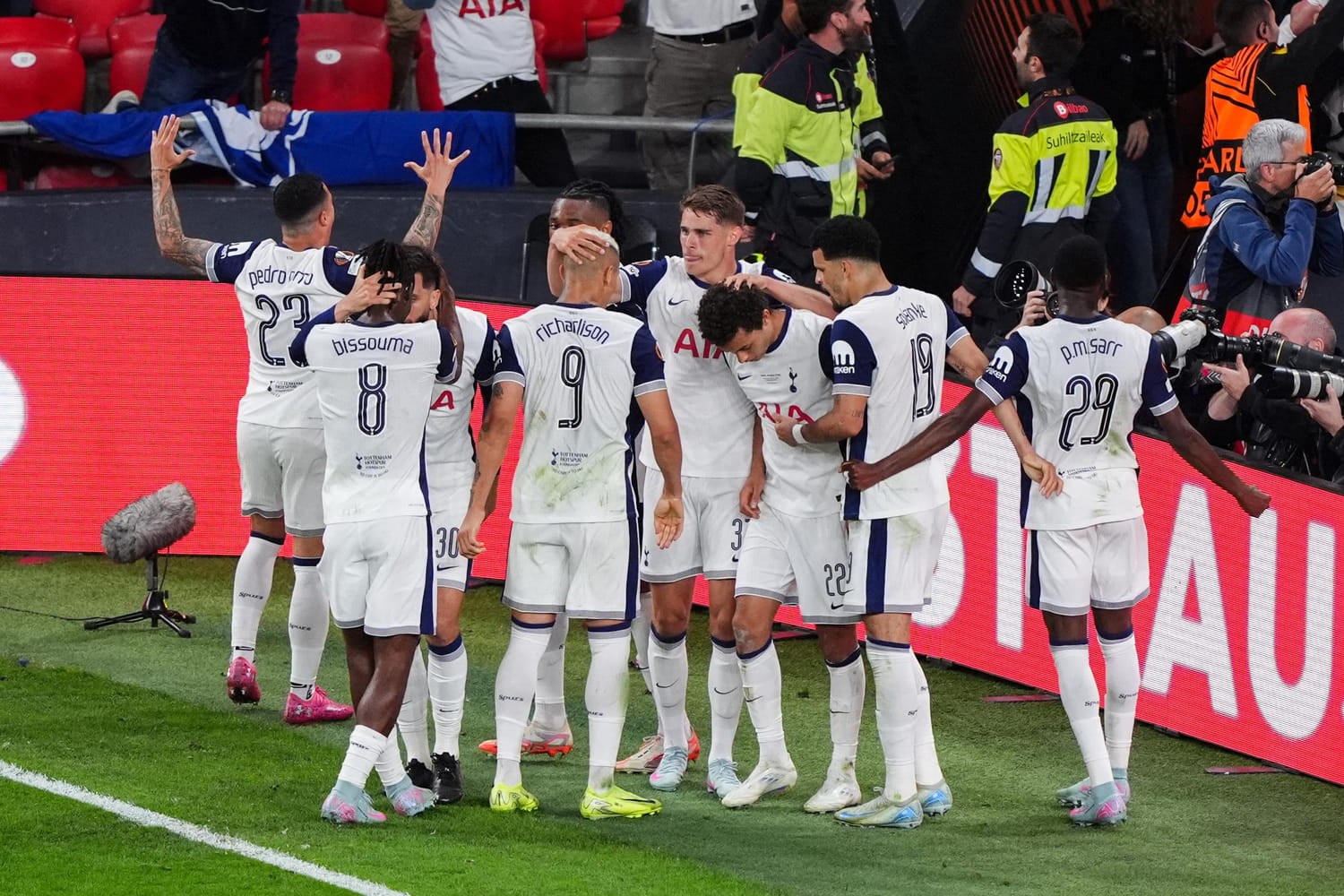 Tottenham - Manchester United : 17 ans après, les Spurs retrouvent le goût du sacre en remportant l'Europa League, le résumé du match