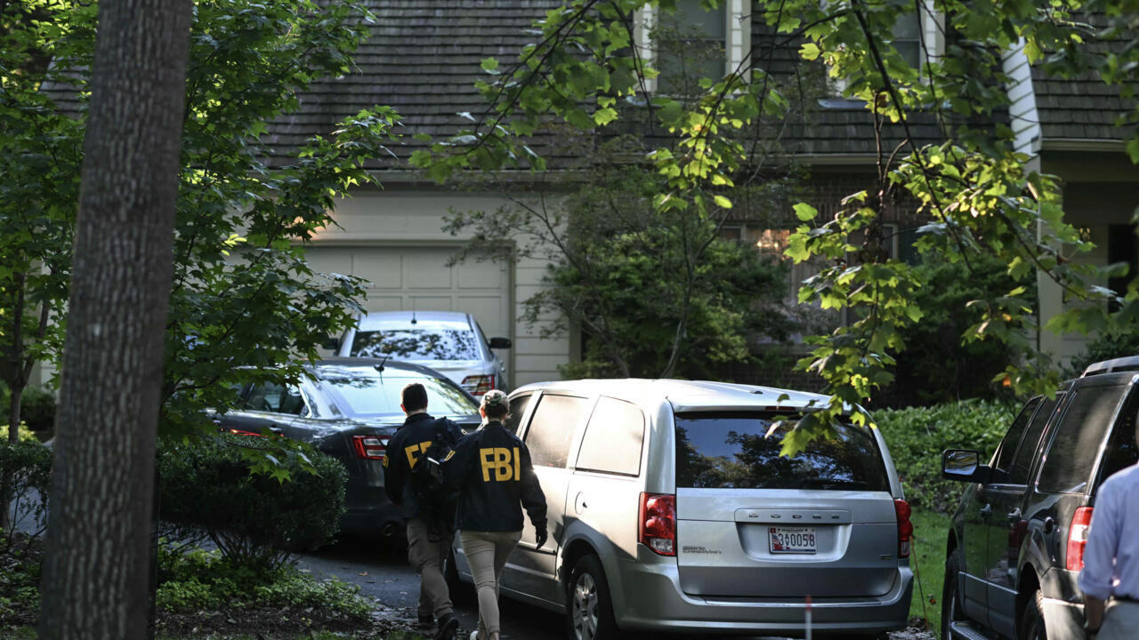 Le FBI perquisitionne le domicile de John Bolton, ancien allié de Donald Trump