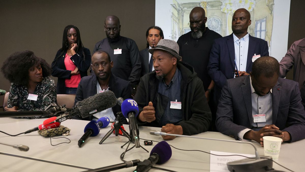 Meurtre dans une mosquée du Gard : la famille de la victime demande justice, une minute de silence à l'Assemblée