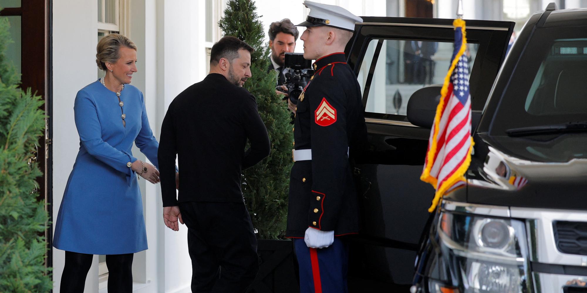 En direct, guerre en Ukraine : Volodymyr Zelensky remercie l’Amérique, malgré la rencontre tendue avec Donald Trump