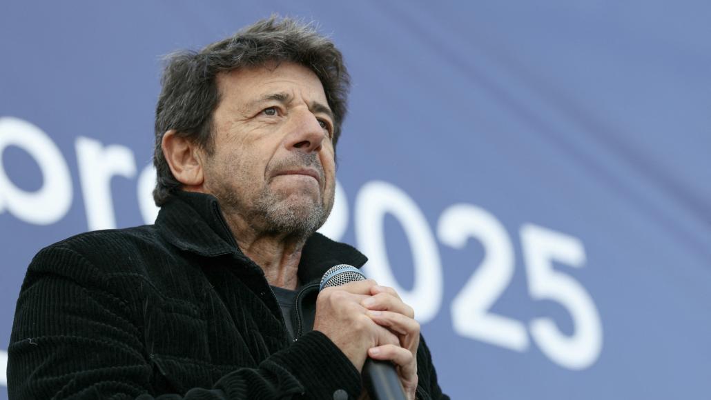 Patrick Bruel accusé de viols : de la "Bruelmania" à la multiplication des plaintes, anatomie d'une implosion publique âprement contestée